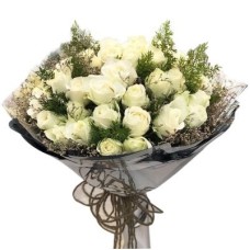 36 White Roses Bouquet